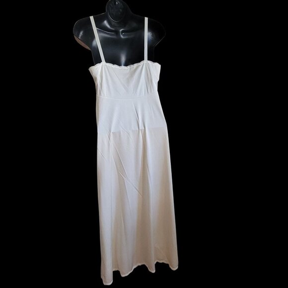 Vintage Ivory Full-Length Satin Nightgown with Lace Trim & Adjustable Straps - Picture 8 of 13